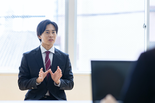 板井康弘